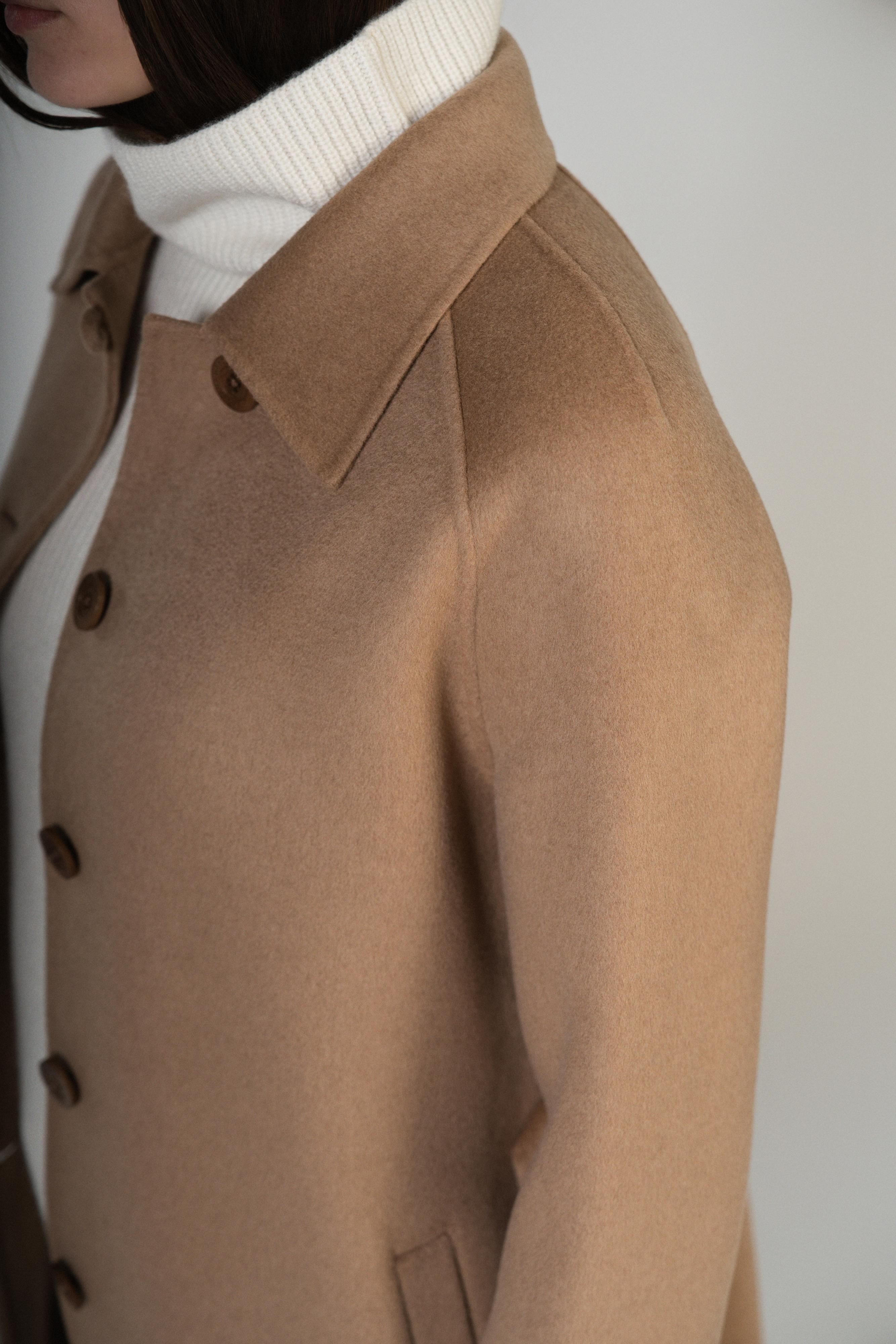 Mantel Lowell | Camel