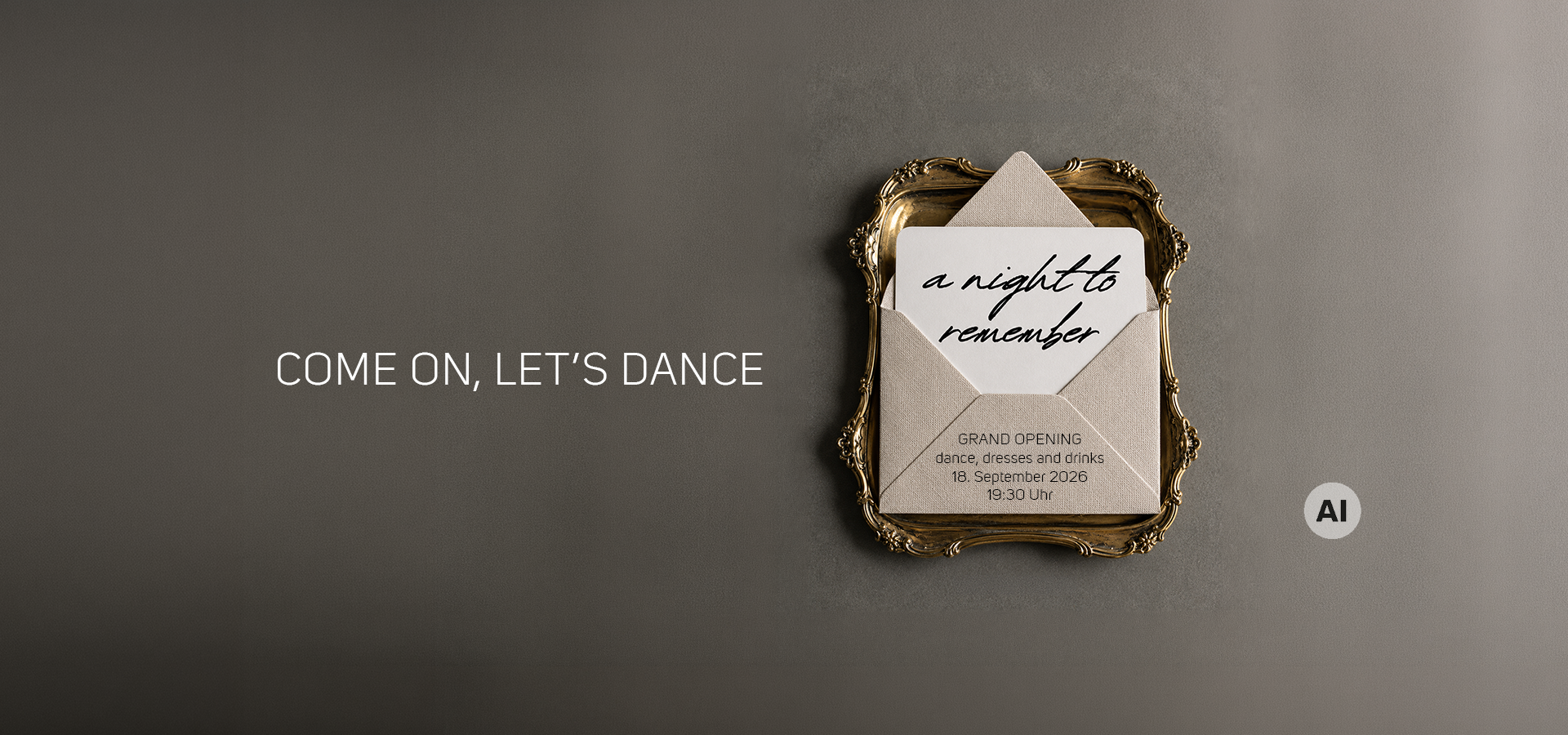 event, invitation, disco ball, gold, poster, party invitation, Disco Bälle, Gold, Beige, Textmitte, Disco-Kugel, Gold-Dekoration, hängendes Ornament, Party-Banner, Minimalistisches Plakat, einladung, karte, umschlag, goldener rahmen, grün?
