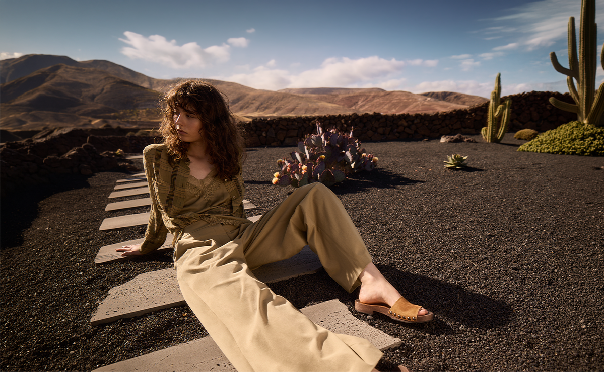 Damenoutfit, Hose, Sandalen, Landschaft, Kaktus